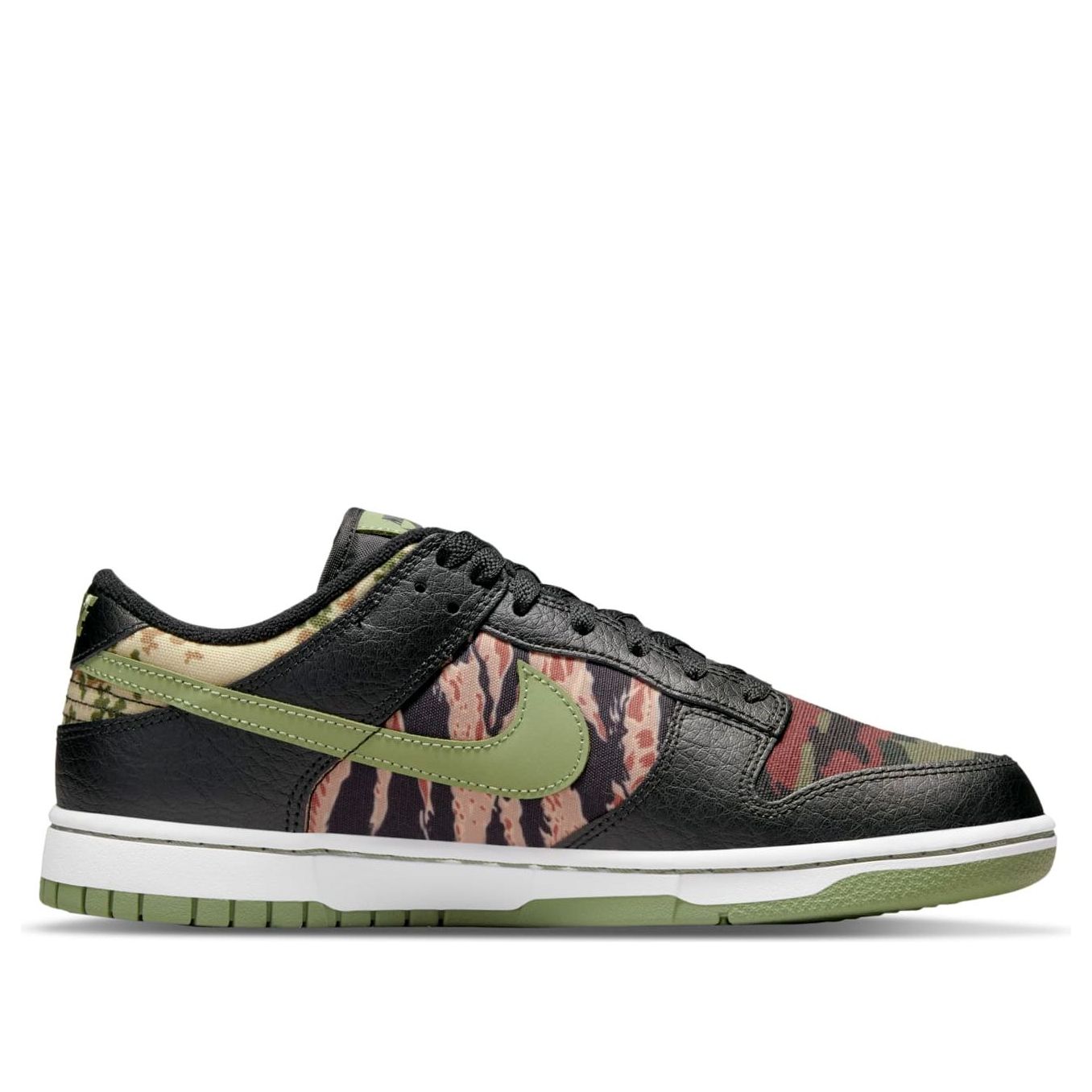 Nike Dunk Low SE ‘Black Multi-Camo’