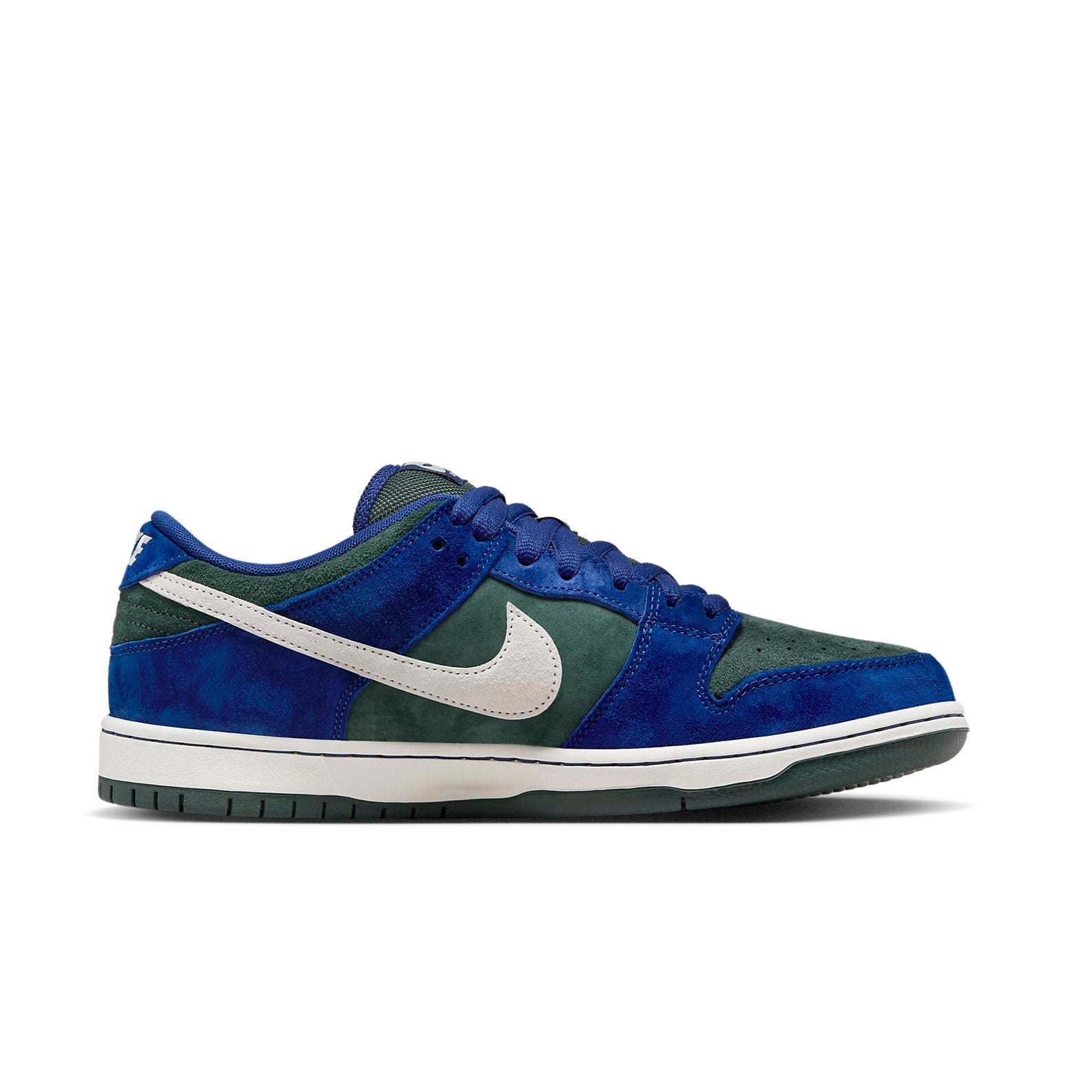 Nike SB Dunk Low ‘Deep Royal Blue’