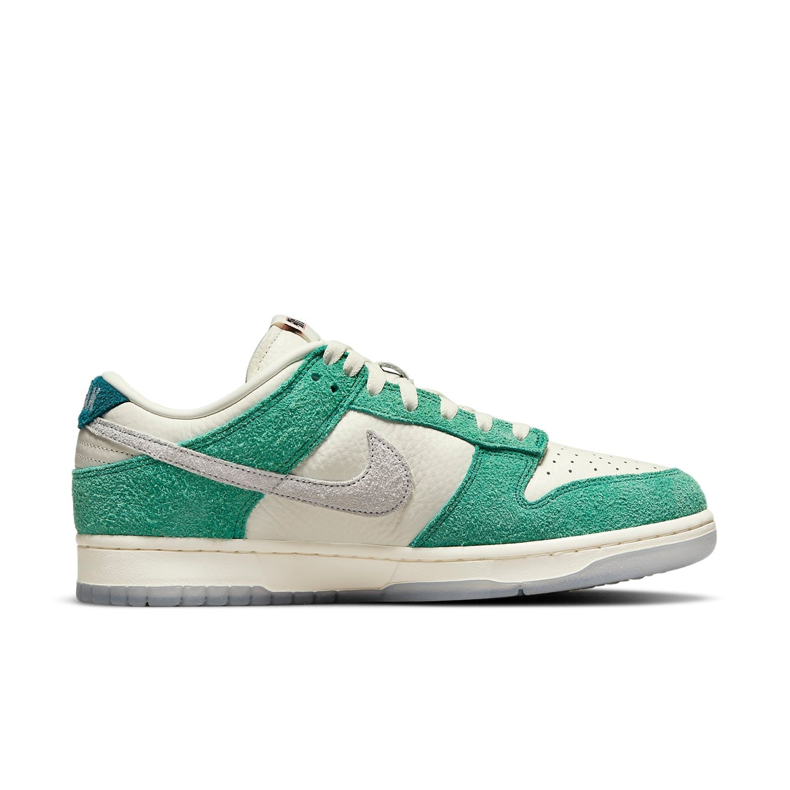 Nike x Kasina Dunk Low ‘Road Sign’