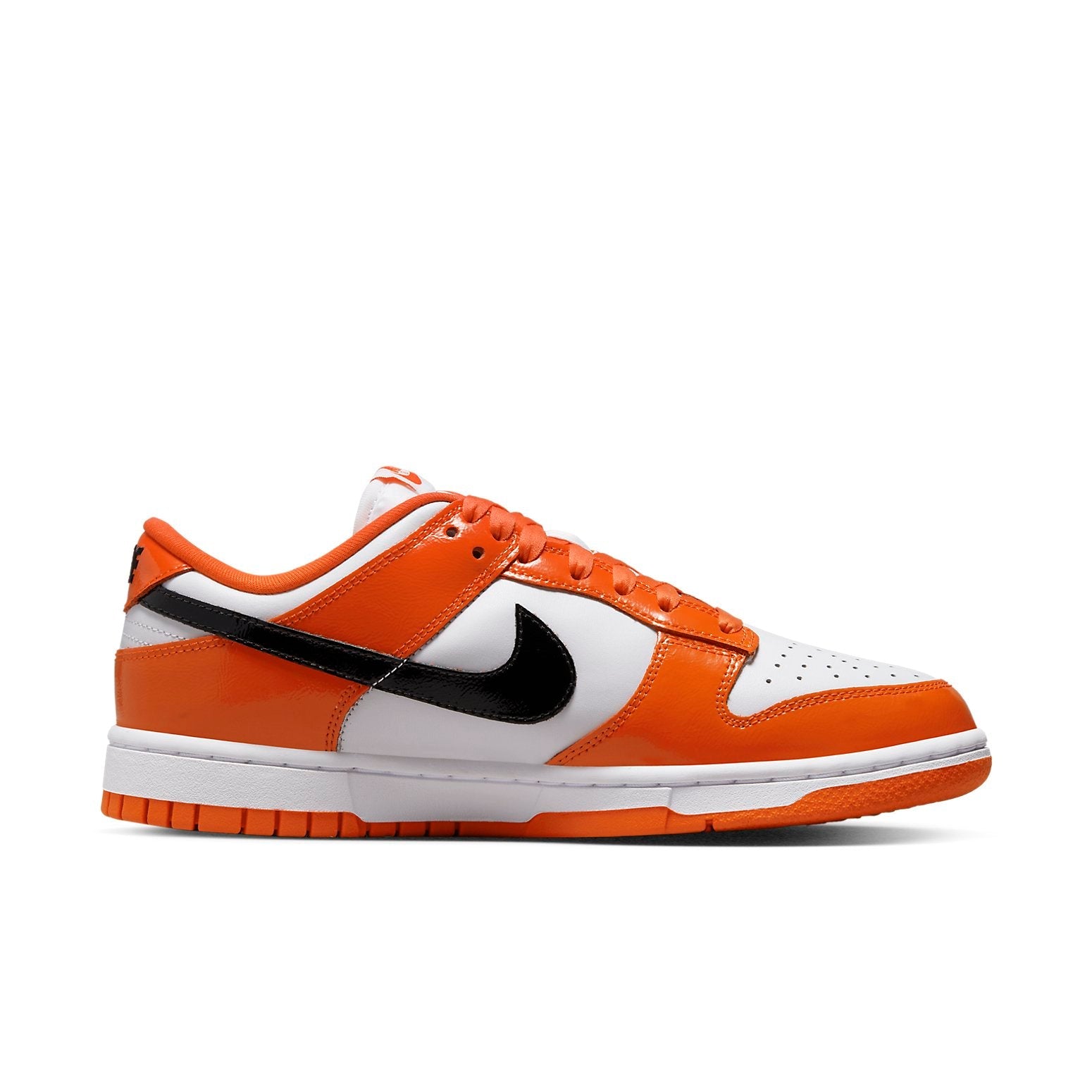 Nike Dunk Low ‘Halloween – Patent’