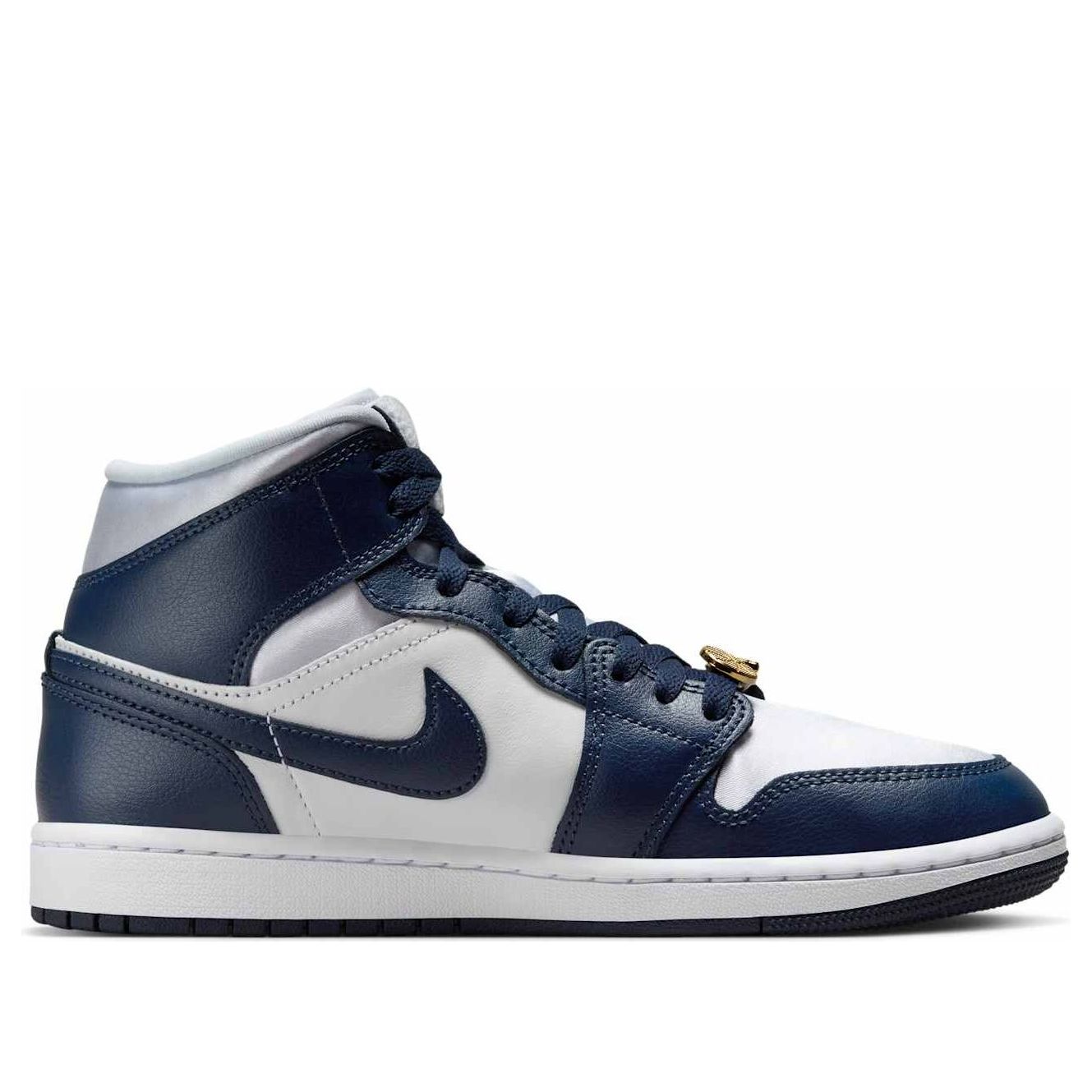 Air Jordan 1 Mid SE ‘Football Grey White Midnight Navy’