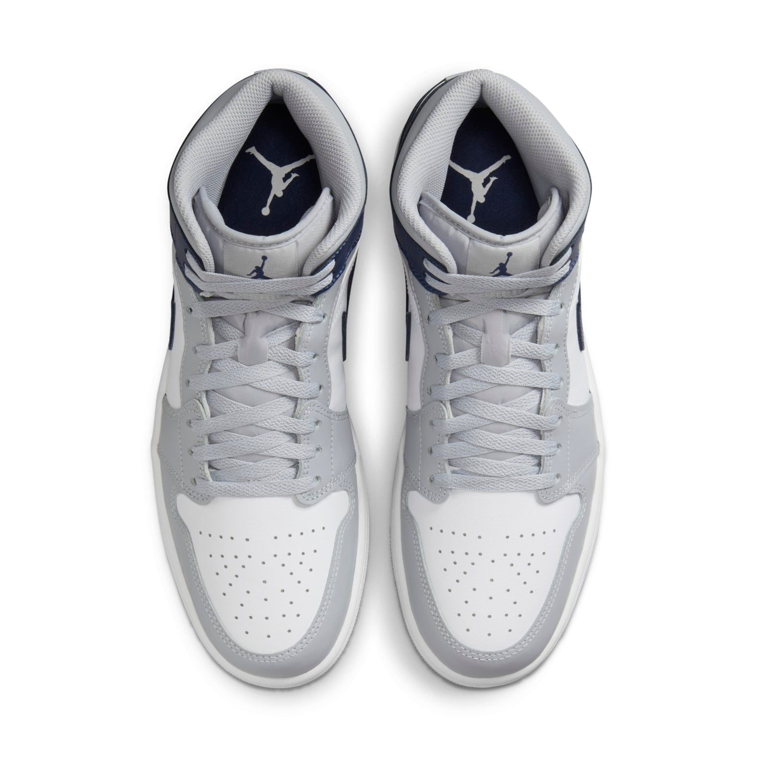 Air Jordan 1 Mid ‘Wolf Grey Midnight Navy’