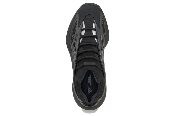 Adidas Yeezy 700 V3 ‘Clay Brown’