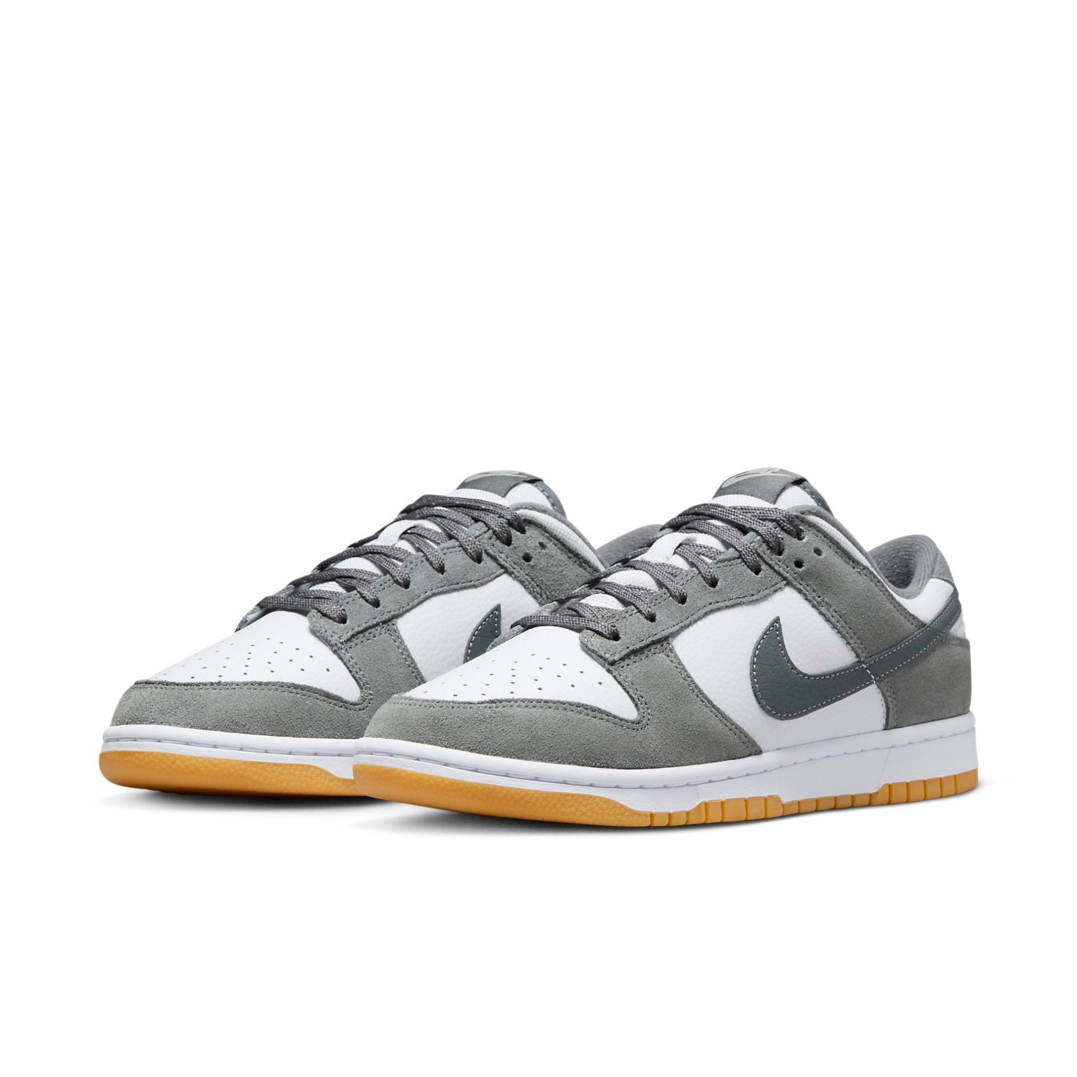 Nike Dunk Low ‘Smoke Grey Gum’