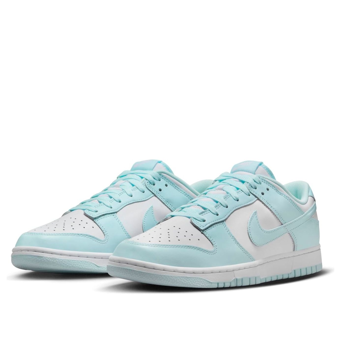 Nike Dunk Low ‘Glacier Blue’
