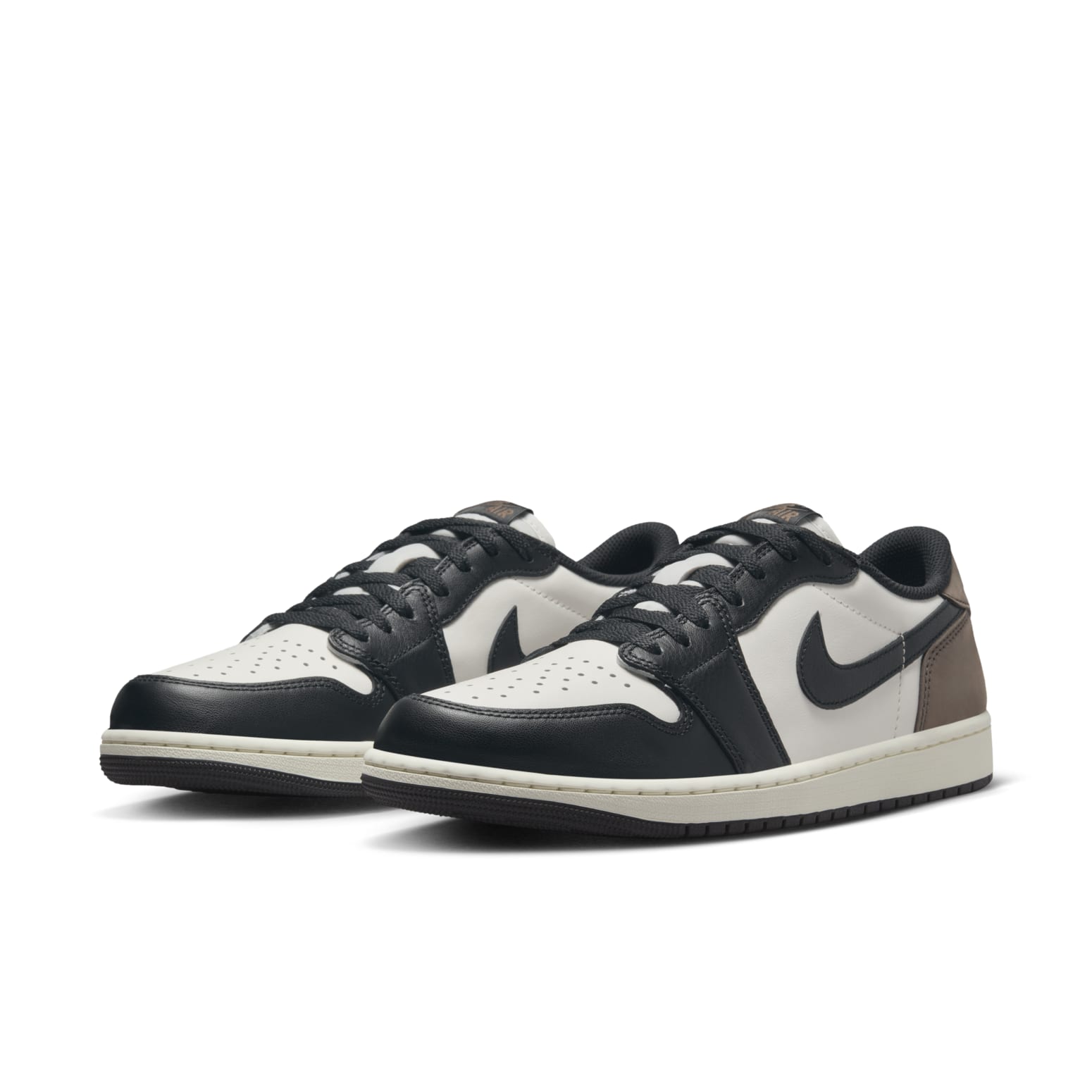 Air Jordan 1 Low OG ‘Mocha’