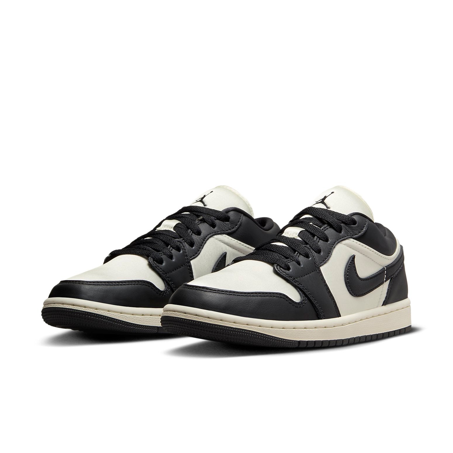 Air Jordan 1 Low SE ‘Vintage Panda’