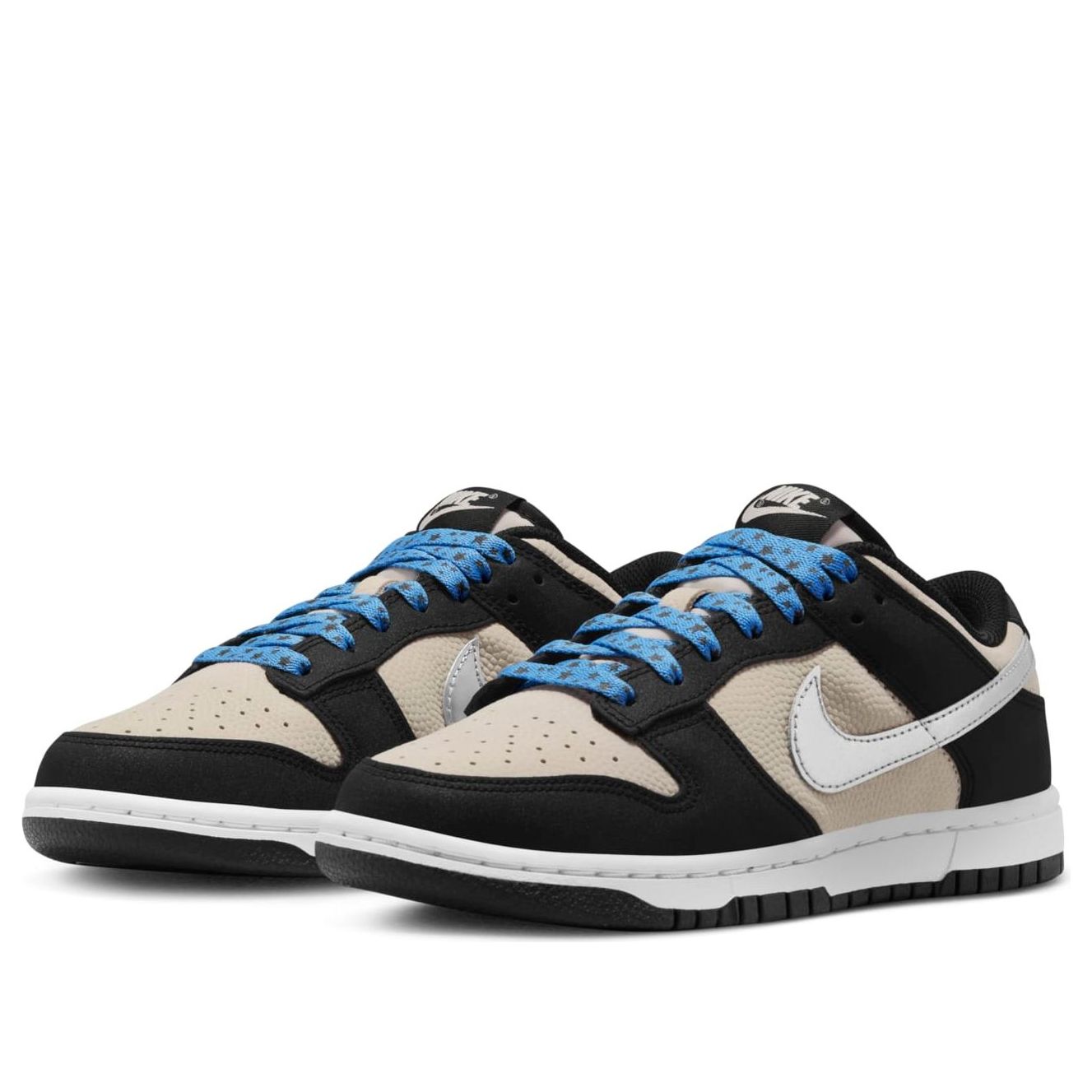 Nike Dunk Low ‘Starry Laces’