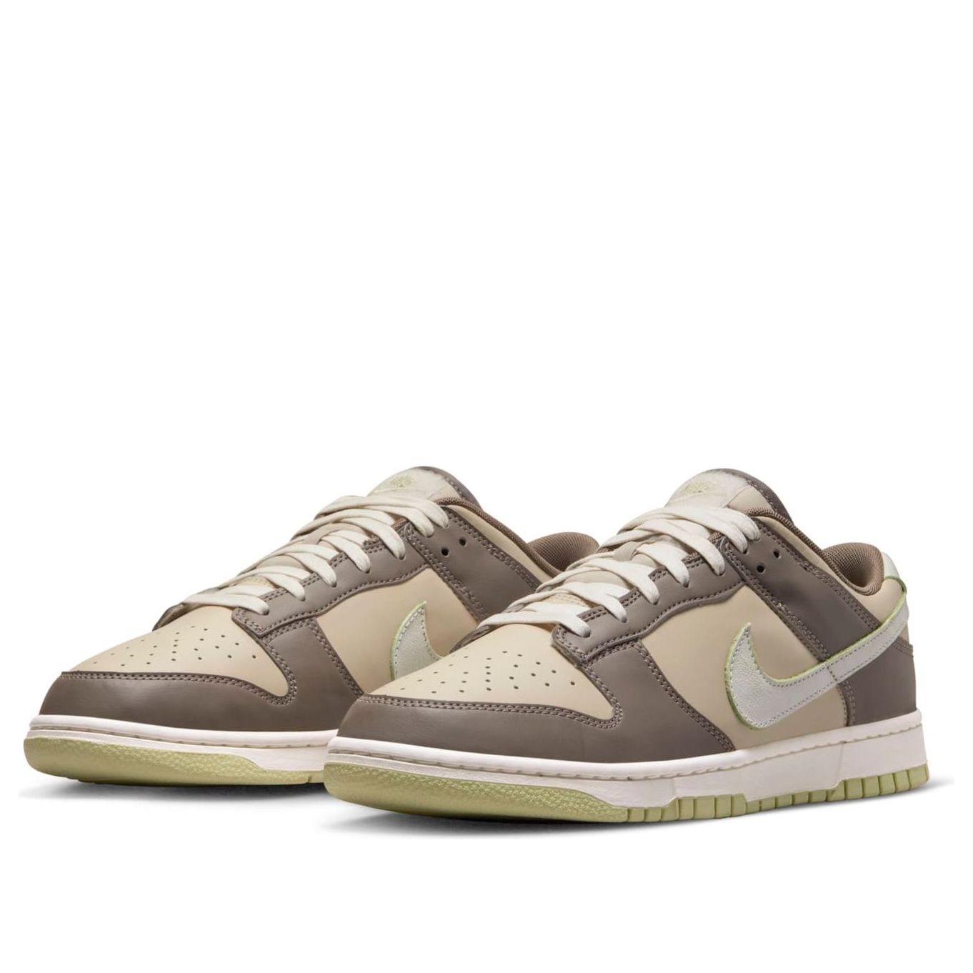 Nike Dunk Low ‘Velcro Tongue – Milk Tea’