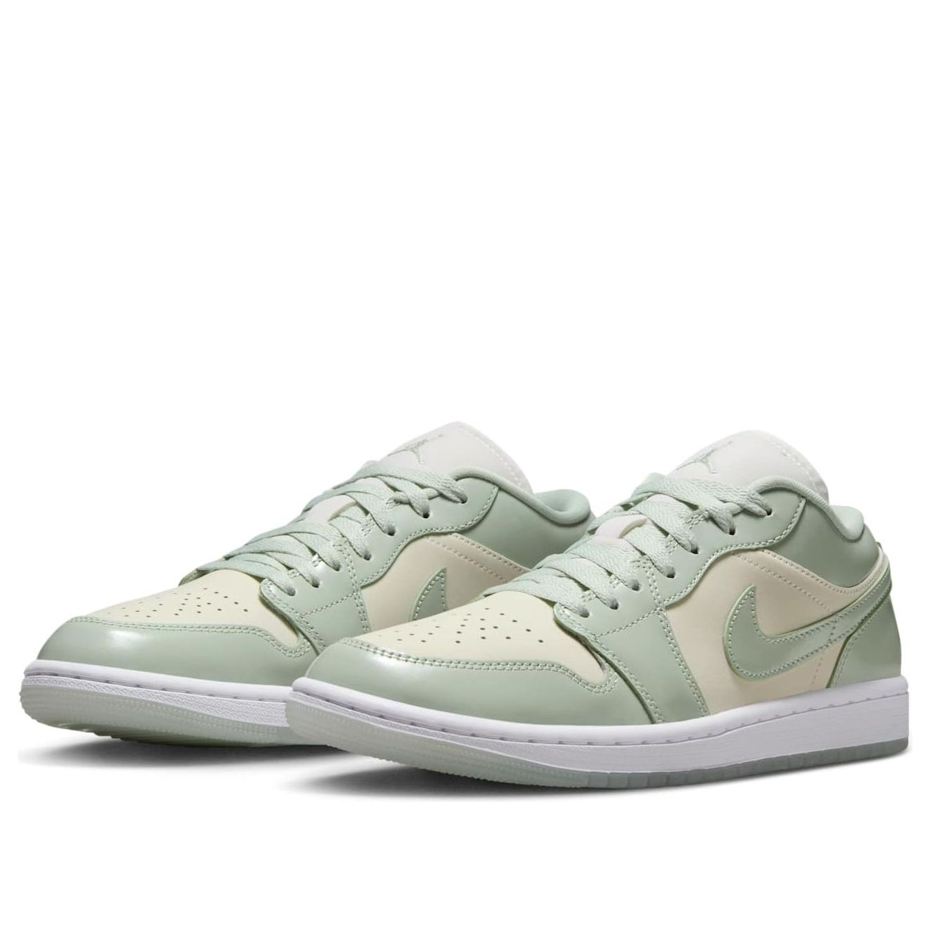 Air Jordan 1 Low SE ‘Sail Seafoam’
