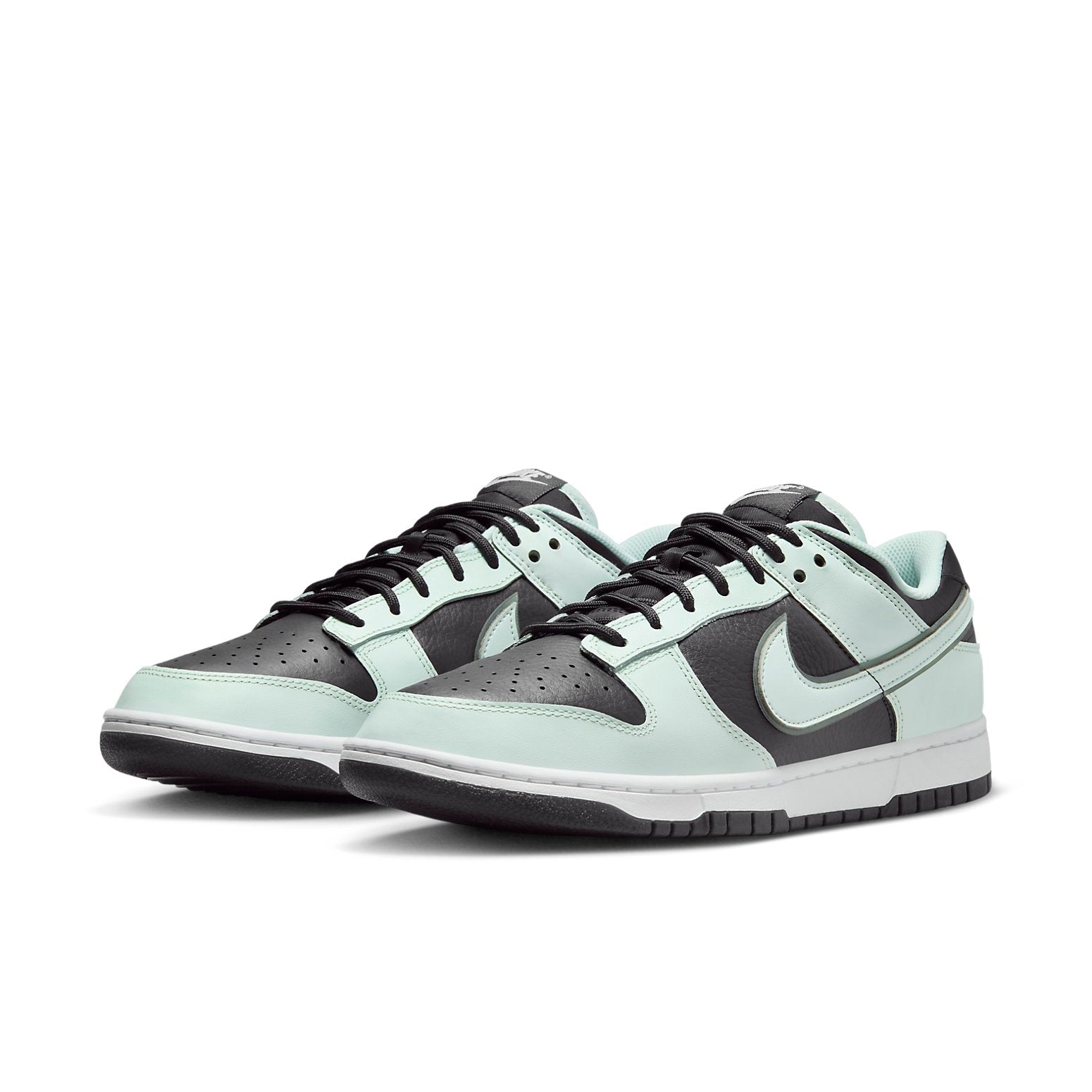 Nike Dunk Low Premium ‘Dark Smoke Grey’