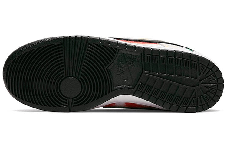 Nike SB Dunk Low ‘Tie-Dye Raygun White’