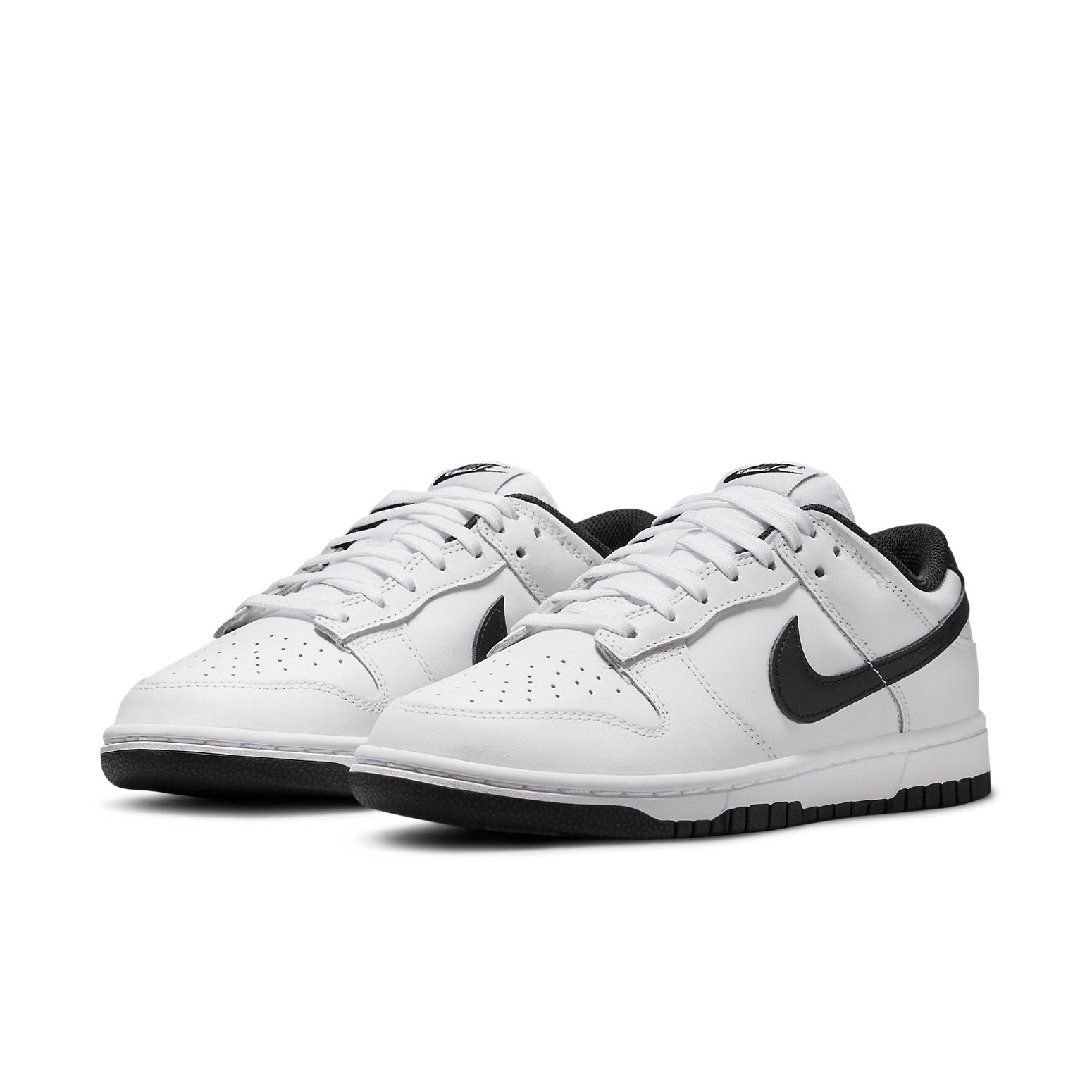 Nike Dunk Low ‘White Black’