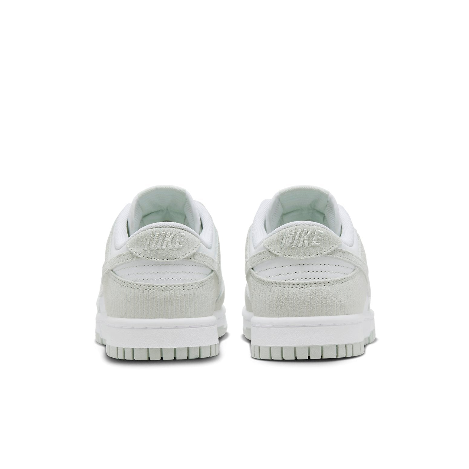 Nike Dunk Low ‘Light Silver Corduroy’
