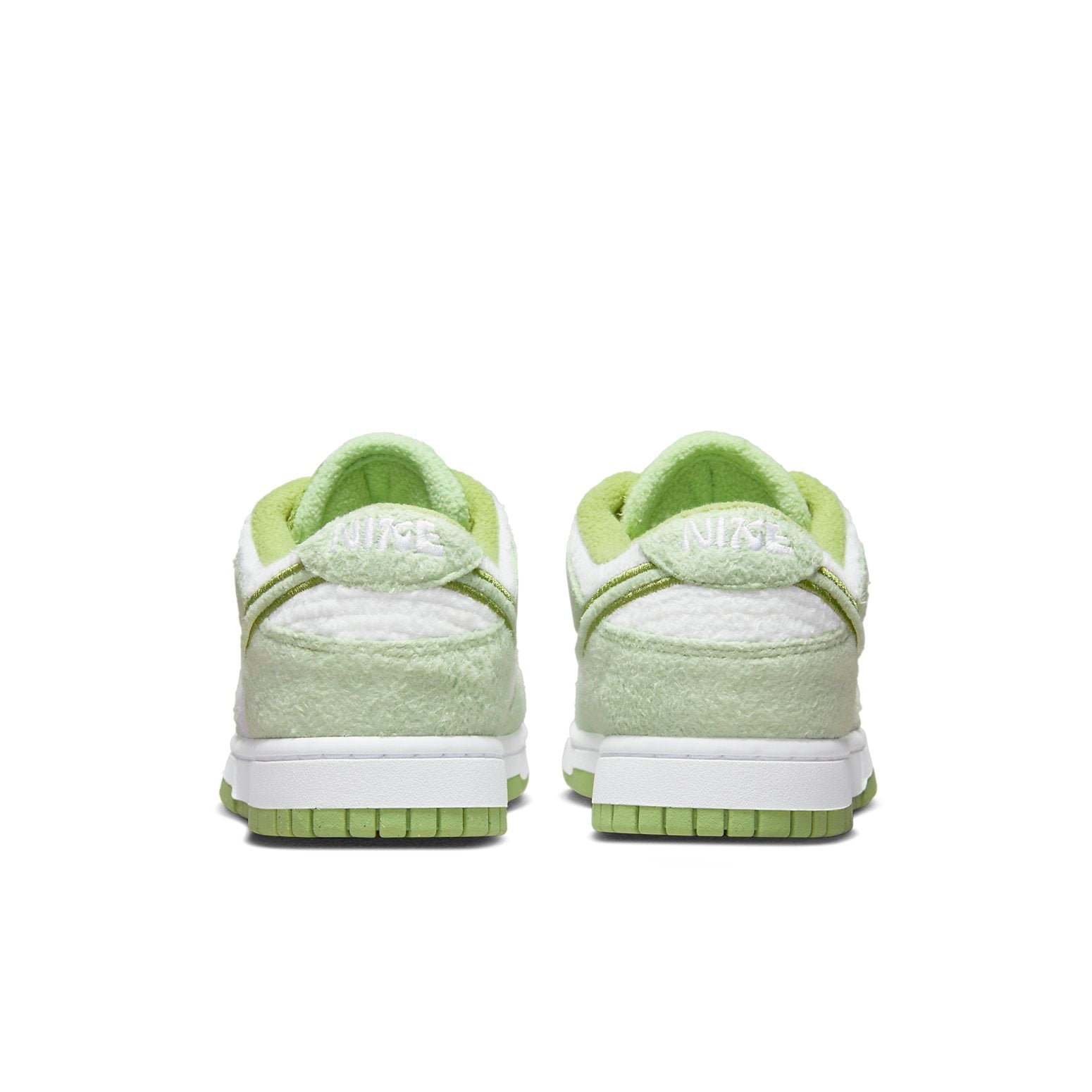 Nike Dunk Low SE ‘Fleece – Honeydew’