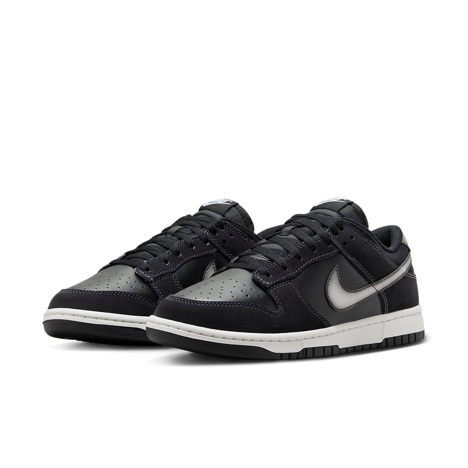 Nike Dunk Low ‘Airbrush – Black’