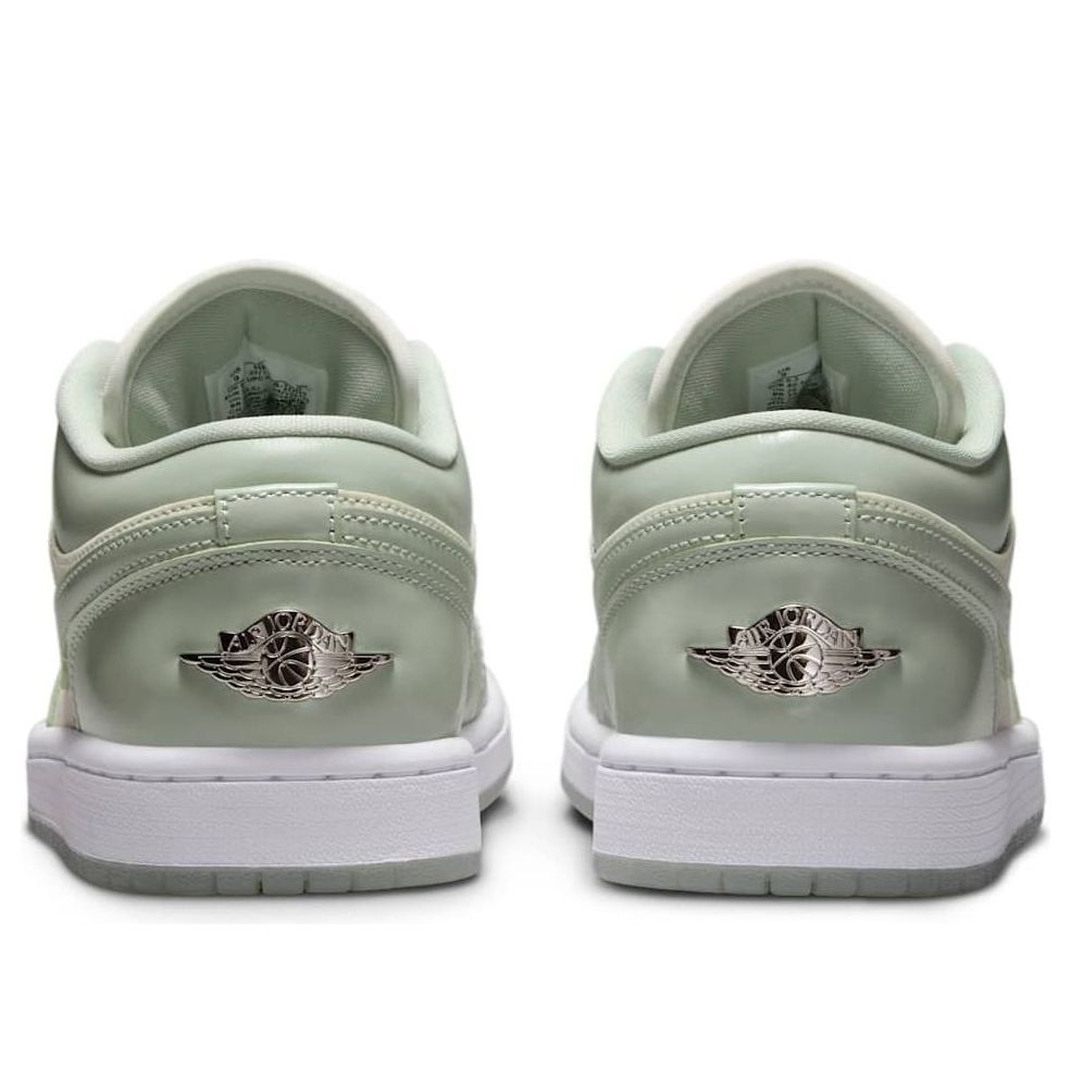 Air Jordan 1 Low SE ‘Sail Seafoam’