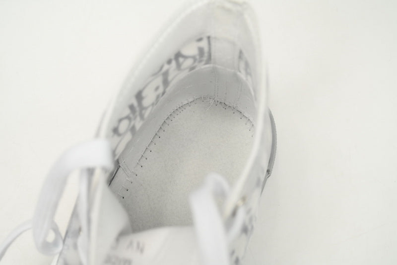 Dior B23 HT Oblique Transparency High-Top Sneakers White Blue Gray Iconic