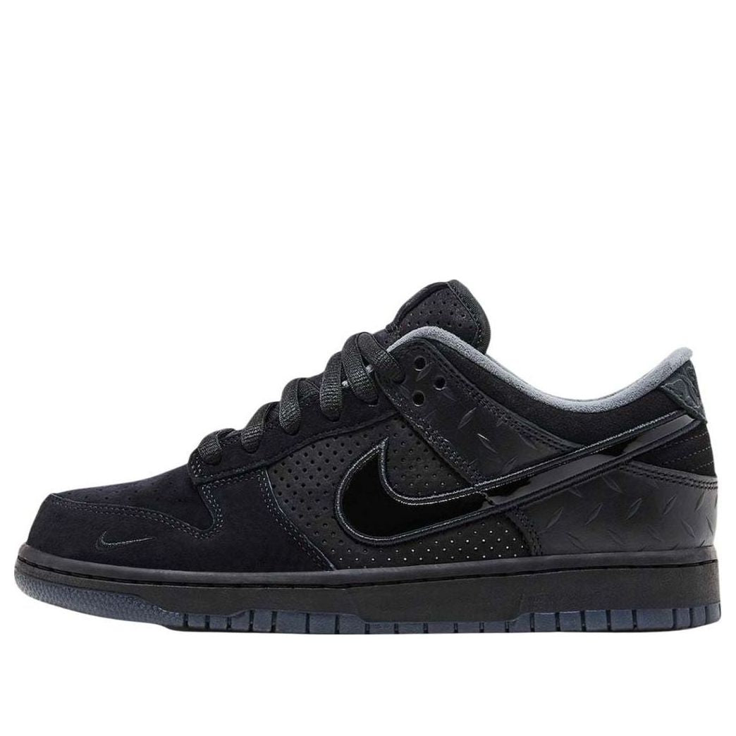 Nike Dunk Low ‘Ducks of a Feather Black University of Oregon PE’