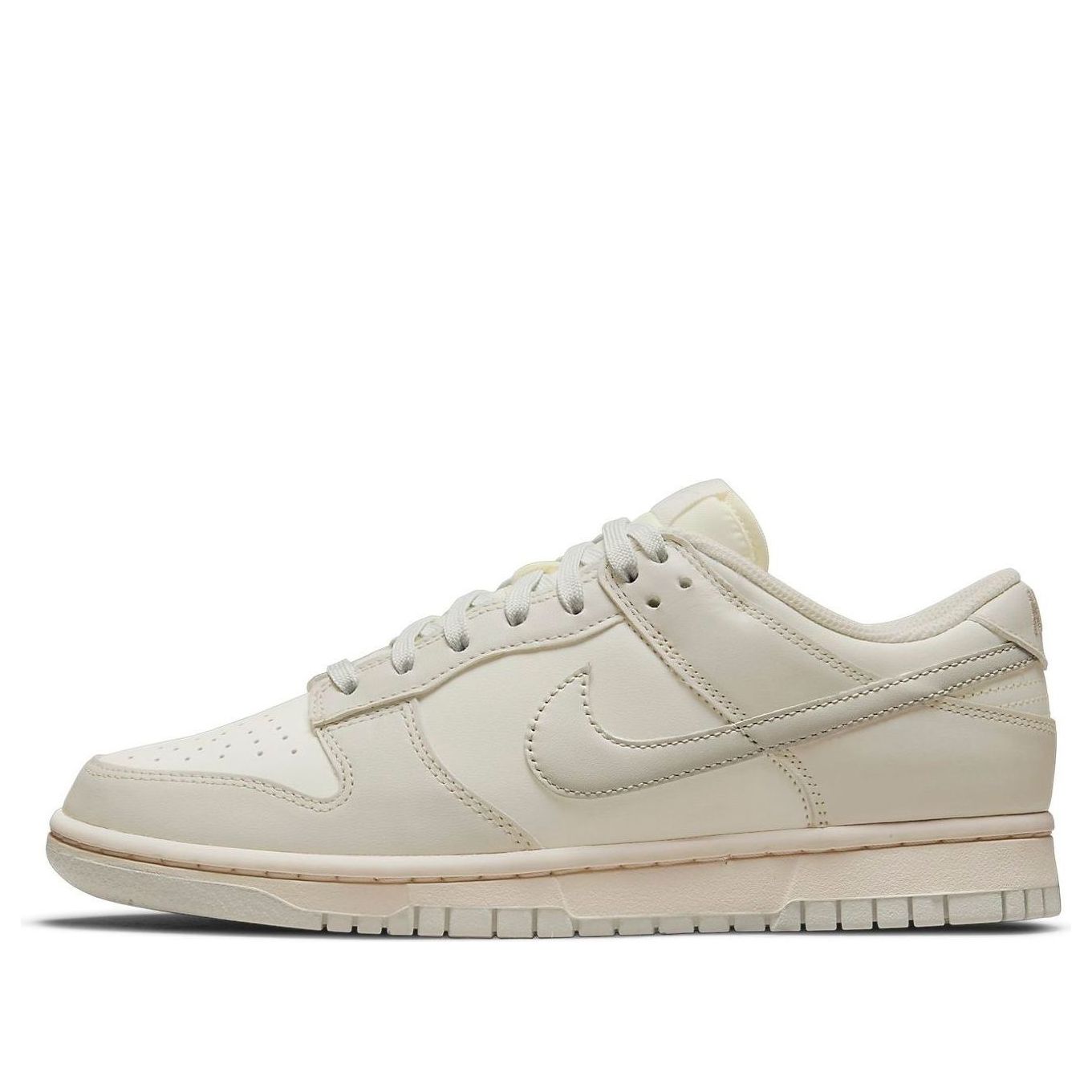 Nike Dunk Low ‘Light Bone’