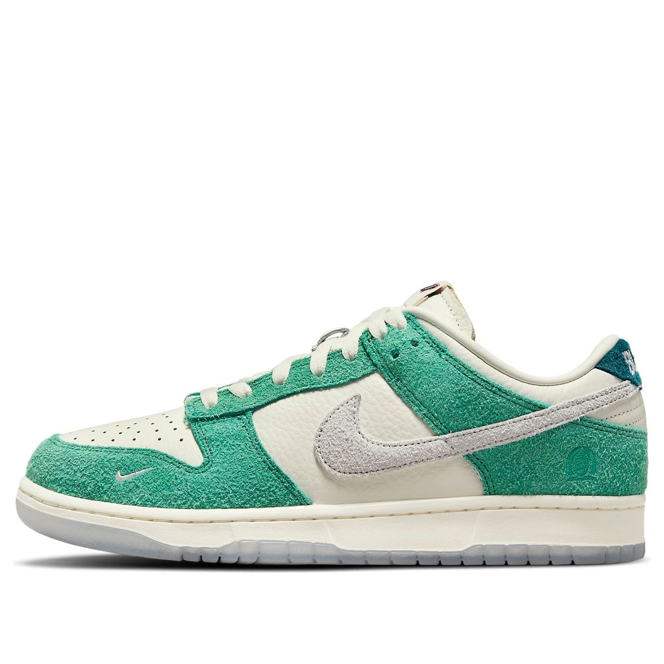 Nike x Kasina Dunk Low ‘Road Sign’