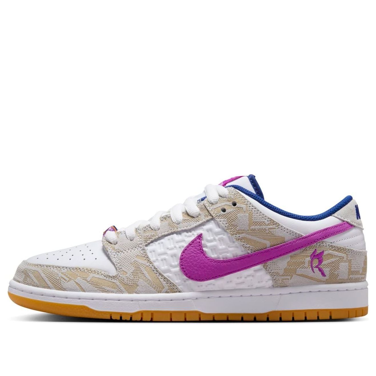 Nike SB Dunk Low ‘Rayssa Leal’