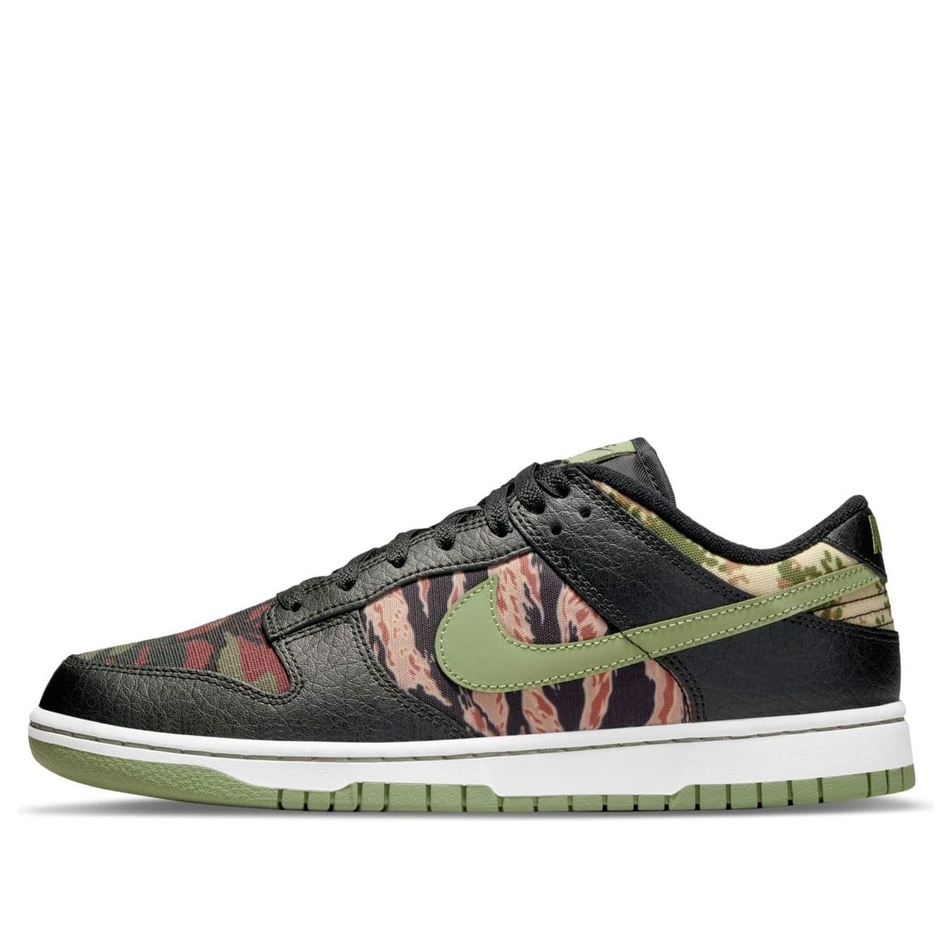 Nike Dunk Low SE ‘Black Multi-Camo’